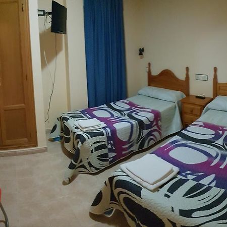 Hostal El Busto Teruel Exterior photo